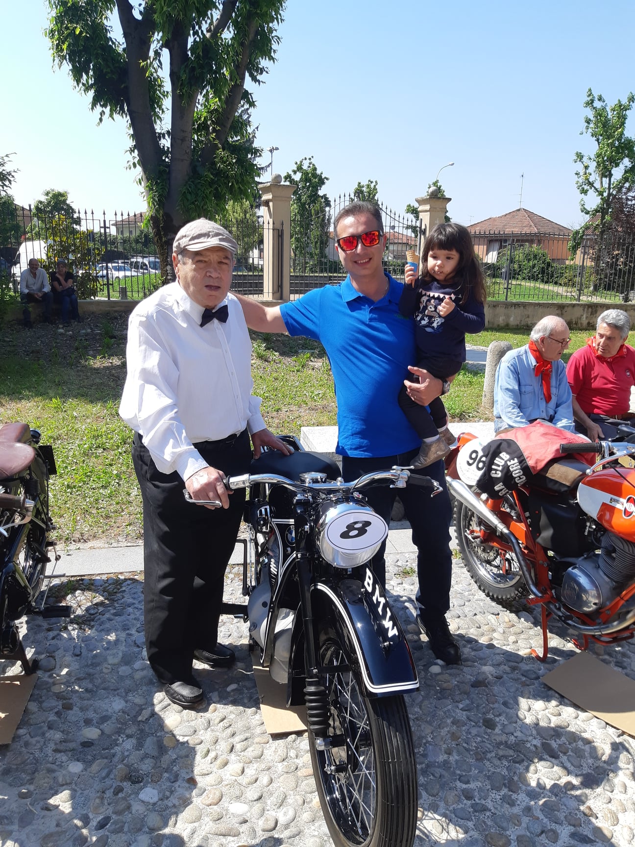 Ritaglio stampa: Tra i motori d'epoca, una passione di famiglia